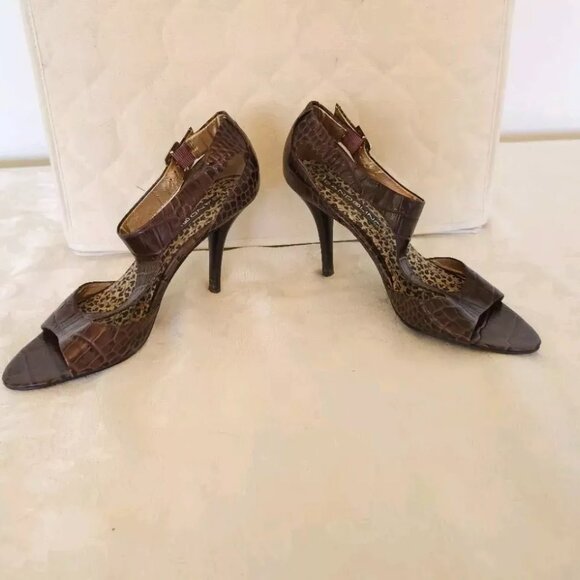 Bandolino Alligator Style Leather High Heels 6.5 6 1/2 M Brown Side Buckle Shoes - Picture 6 of 11